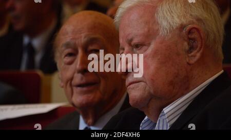 Valéry Giscard d’Estaing und Helmut Schmidt am 24. Août 2012 dans der Bucerius Law Scholl à Hambourg im Vordergrund sein politischer Wegegegegährte und Freund Helmut Schmidt Banque D'Images