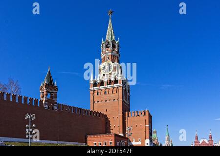 La tour Spassky du Kremlin. Le principal bâtiment sur la Place Rouge à Moscou. Banque D'Images