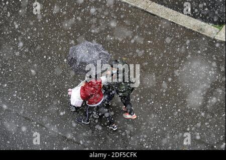 - Milan, neve en città - Milan (Italie), neige en ville Banque D'Images