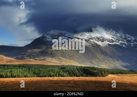 Paysage alpin dans les montagnes de Cuillin, Highlands d'Écosse, Europe Banque D'Images