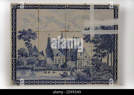 Panneau de carreaux, Anonyme, deuxième moitié du XVIIe siècle, glaçure d'étain, faïence, avec cadre: 41.5 x 54 x 3.5cm (415 x 540 x 35mm), carreau: 13 x 13 x 0.8cm (130 x 130 x 8mm), surface de l'eau, château, paysage, bateau, homme, canard, arbre, pays-Bas du nord, panneau de carreaux de douze tuiles (trois par quatre) de faïence recouvert de glaçure d'étain et peint en bleu. La tuile représente une scène de terres agricoles avec un château au centre. Sur la gauche et la droite vous pouvez voir des arbres et des buissons et au premier plan un paysage aquatique avec trois canards et un homme dans un bateau. Le tableau a un cadre de motifs floraux, Date1985 Banque D'Images