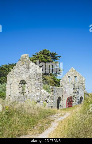 France, Finistère, Îles Ponant, Île Batz, vestige de la chapelle romane Sainte-Anne Banque D'Images