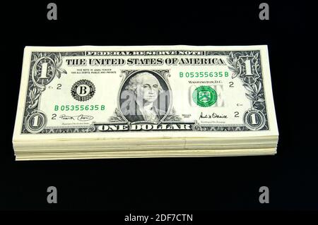 Argent comptant sous la forme d'un dollar des États-Unis factures Banque D'Images