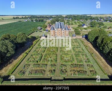 France, Seine-Maritime, Martainville-Epreville, le château, musée des arts et traditions normandes (vue aérienne) Banque D'Images