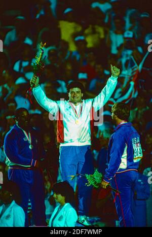 Alessandro Andrei (ITA) médaillé d'or dans le tir masculin mis aux Jeux Olympiques d'été 1984. Banque D'Images
