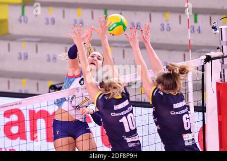 Scandicci, Florence, Italie. scandicci 2020, florence, Italie, Palazzetto dello Sport, 03 décembre 2020, Elena Pietrini (Savino Del Bene Scandicci) pendant le développement SkyRes Rzeszow vs Savino Del Bene Scandicci - CEV Champions League femmes volley-ball Match Credit: Lisa Guglielmi/LPS/ZUMA Wire/Alay Live News Banque D'Images