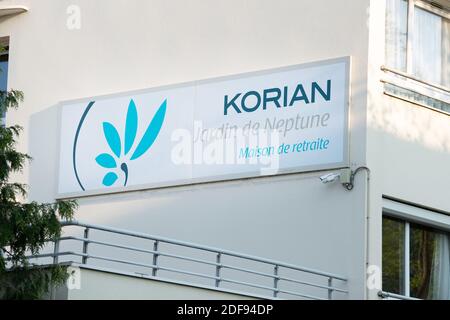 Une maison de retraite Korian (Ehpad) sur avril 10, 2020 à la Varenne Saint Hilaire, France. Le virus a causé au moins 356 décès dans les maisons de retraite de Korian en France (COVID-19). Photo de David Niviere/ABACAPRESS.COM Banque D'Images