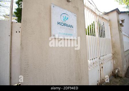 Une maison de retraite Korian (Ehpad) sur avril 10, 2020 à la Varenne Saint Hilaire, France. Le virus a causé au moins 356 décès dans les maisons de retraite de Korian en France (COVID-19). Photo de David Niviere/ABACAPRESS.COM Banque D'Images