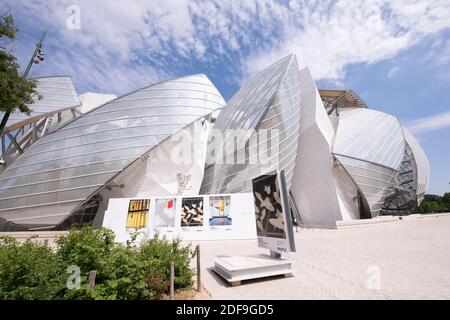 Vue générale de la Fondation Louis Vuitton le 27 avril 2020 à Paris, France. Photo de David Niviere/ABACAPRESS.COM Banque D'Images