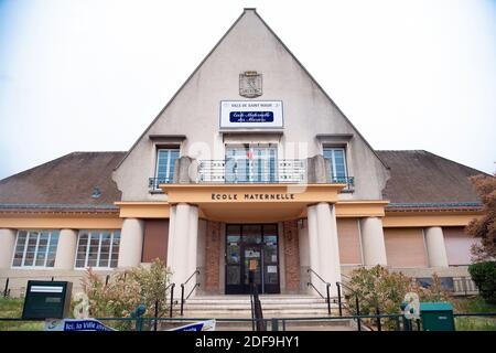 Vue générale d'une école maternelle, le 29 avril 2020 à la Varenne Saint Hilaire, France. Photo de David Niviere/ABACAPRESS.COM Banque D'Images