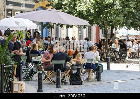 Après la fermeture des restaurants et du bar pendant la période de confinement liée au covid-19, le nouveau coronavirus. Les bars et les restaurants ont été autorisés à rouvrir le mardi 2 juin 2020. À Bordeaux, France. Photo de Thibaud Moritz/ABACAPRESS.COM Banque D'Images