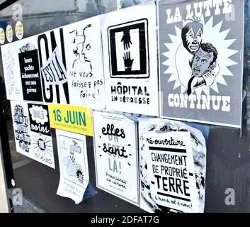Affiche collée sur le mur de Paris pour une démonstration à l'intention des travailleurs de la santé le 16 juin. Les travailleurs de la santé ont prévu une importante mobilisation le 16 juin 2020 pour faire avancer toutes leurs demandes. Paris, France, le 11 juin 2020. Photo par Karim ait Adjedjou/avenir Pictures/ABACAPRESS.COM Banque D'Images