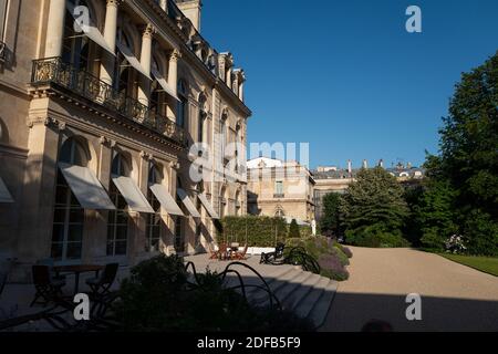 Vue extérieure du palais présidentiel de l'Elysée vue depuis le jardin le 22 juin 2020 à Paris, France. Photo par Romain Gaillard/Pool/ABACAPRESS.COM Banque D'Images
