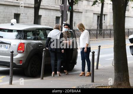 Rachida Dati membre du parti de droite français les Républicains (LR) et candidate aux élections municipales 2020 à venir Rachida Dati se présente au 11e arrondissement de Paris pour le deuxième tour des élections municipales à Paris, le 28 juin 2020. Photo de Jcques Witt/Pool/ABACAPRESS.COM Banque D'Images