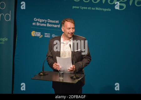 Bruno Bernard, candidat EELV (Europe Ecologie les Verts) aux élections métropolitaines prononce un discours juste après avoir été élu nouveau président de Lyon Metropole à Lyon, France, le 28 juin 2020. Photo de Julien Reynaud/APS-Medias/ABACAPRESS.COM Banque D'Images