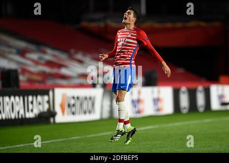 Grenade, Espagne. 03ème décembre 2020. Le joueur de Grenade CF Alberto Soro réagit lors du match de l'UEFA Europa League Group E entre Granada CF et PSV Eindhoven à l'Estadio Nuevo Los Carmenes à Grenade.final Score Granada CF 0:1 PSV Eindhoven) Credit: SOPA Images Limited/Alay Live News Banque D'Images