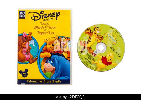 Hotshots Disney Winnie l'ourson et le tigre de Disney trop PC CD interactif Story studio isolé sur fond blanc - pour 3-6 ans Banque D'Images