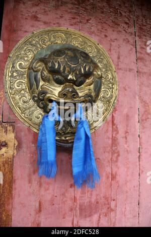 Mongolie, sonnette de porte à l'intérieur du monastère d'Erdene Zuu Banque D'Images