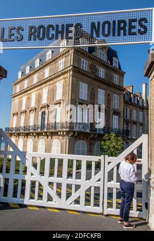 HÔTEL LES ROCHES NOIRES OÙ MARGUERITE DURAS, CLAUDE MONET, MARCEL PROUST SÉJOURNA, TROUVILLE-SUR-MER, NORMANDIE, FRANCE Banque D'Images