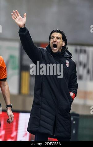 Mouscron, Belgique. 28 novembre 2020. Jorge Simao, entraîneur-chef de Mouscron, a photographié lors du match de la Jupiler Pro League entre Royal Excel Mouscron et le Club Brugge KV, le samedi 28 novembre 2020 à Mouscron, le 14 e jour de la première division de la « Jupiler Pro League » du championnat belge de football. BELGA PHOTO BRUNO FAHY crédit: Pro Shots/Alamy Live News Banque D'Images