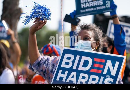 COCONUT CREEK, Floride, États-Unis - 29 octobre 2020 - Joe Biden, candidat démocrate à la présidence américaine, lors d'un rassemblement drive-in au Broward College - Coconut Creek, Flor Banque D'Images