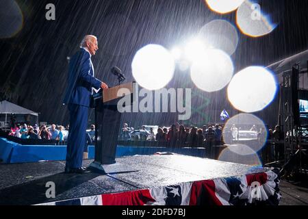 TAMPA, Floride, États-Unis - 29 octobre 2020 - Joe Biden, président de la démocratie américaine, à l'occasion d'un rassemblement au champ de foire de l'État de Floride - Tampa, Floride - 29 octobre 2020 - Banque D'Images