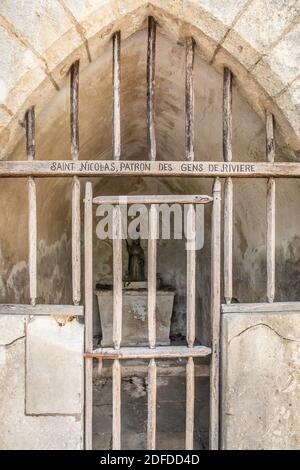 ORATOIRE CONSACRÉE À SAINT-NICOLAS, PATRON DU PEUPLE DE LA RIVIÈRE, MAILLY LE CHÂTEAU, YONNE, BOURGOGNE, FRANCE Banque D'Images