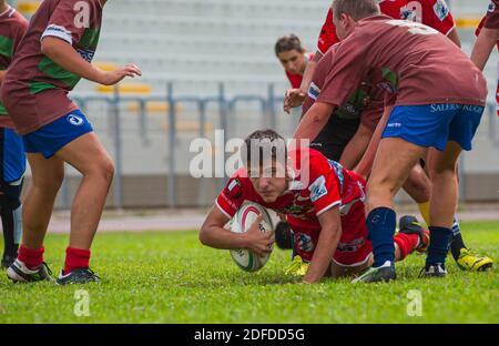 BARI, ITALIE - 19 février 2017: Série C1 - Championnat d'Italie 2016-2017 - le jeu de scène du match entre 'Tigers Rugby Bari 1980 ASD' et 'CIC Banque D'Images