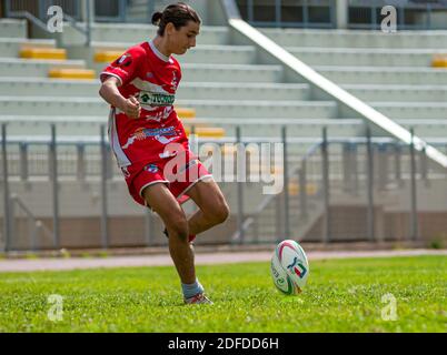 BARI, ITALIE - 19 février 2017: Série C1 - Championnat d'Italie 2016-2017 - le jeu de scène du match entre 'Tigers Rugby Bari 1980 ASD' et 'CIC Banque D'Images