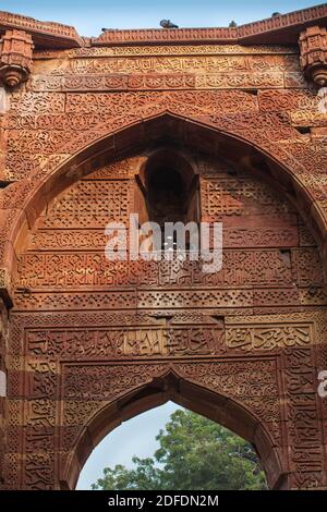 L'Inde, Delhi, Qutub Minar, Al-ud-Din's Madrasa Banque D'Images