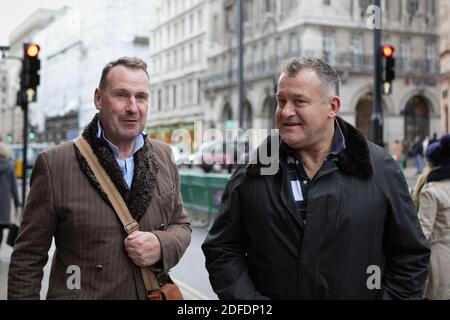 Paul Burrell, ancien Footman à sa Majesté la reine Elizabeth II et Butler à feu la princesse Diana est vu dehors et sur le sujet à Piccadilly, Londres. Banque D'Images