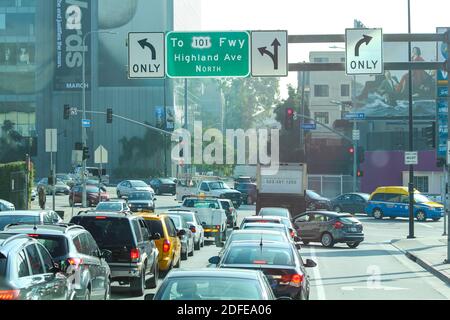 Los Angeles routes de la ville Highland Ave aux États-Unis Banque D'Images