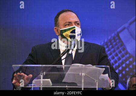 Rio de Janeiro, Rio de Janeiro, Brésil. 4 décembre 2020. Le ministre de la Santé, EDUARDO PAZUELLO, prend la parole après avoir participé à l'accord de signature pour l'installation du complexe de biotechnologie industrielle dans le domaine de la santé, qui sera le plus important facteur vaccinal en Amérique latine. Credit: Saulo Angelo/TheNEWS2/ZUMA Wire/Alay Live News Banque D'Images