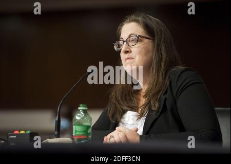 Laura MacCleery, directrice des politiques, Centre for Science in the public Interest comparaît devant un comité du Sénat des États-Unis sur le commerce, la science et les transports audition "protection des Américains contre les escroqueries COVID-19" dans le bâtiment Dirksen Senate Office Building à Capitol Hill à Washington, DC, USA, le mardi 21 juillet 2020. Photo de Rod Lamkey/CNP/ABACAPRESS.COM Banque D'Images