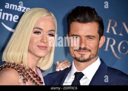 Photo du dossier datée du 21 août 2019 de Katy Perry et Orlando Bloom assistent à la première de la « Carnival Row » d'Amazon à Los Angeles, CA, États-Unis. Katy Perry et Orlando Bloom ont accueilli leur nouveau bébé, une fille nommée Daisy Dove Bloom. Le couple a annoncé l'arrivée de leur fille via l'UNICEF, Perry et Bloom sont des ambassadeurs de bonne volonté pour la charité, partageant une image en noir et blanc de leur petit tenant le doigt de son papa pendant que Perry se tenait au poignet du nouveau-né. Photo de Lionel Hahn/ABACAPRESS.COM Banque D'Images