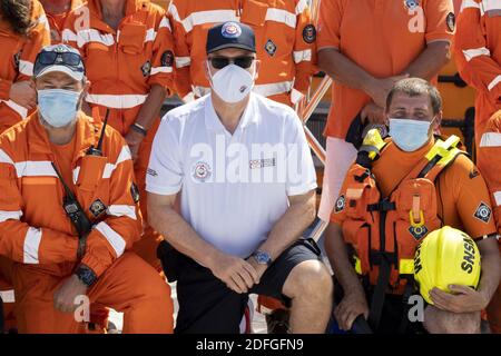 Prince Albert II de Monaco avant le départ du défi Vélo aquatique Crossing Calvi Monaco le 12 septembre 2020 à Calvi, France.photo d'Arnold Jerocki/Pool/ABACAPRESS.COM Banque D'Images