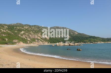 La belle plage de Shek Pai WAN sur l'île de Lamma à Hong Kong. Banque D'Images