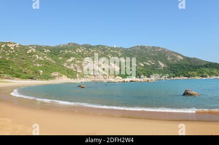 La belle plage de Shek Pai WAN sur l'île de Lamma à Hong Kong. Banque D'Images