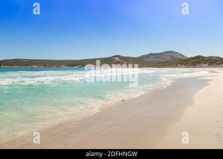 Regardez la mer depuis la plage du Hellfire Baie dans le Cap le Grand Nationalpark à l'est de l'Esperance En Australie occidentale Banque D'Images