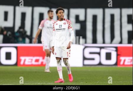 Bielefeld, Allemagne. 05e décembre 2020. Football: Bundesliga, Arminia Bielefeld - 1er FSV Mainz 05, 10ème jour de match dans la Schüco-Arena. Jean-Paul Boetius de Mayence est déçu après avoir mis l'objectif de le faire 2-0. Credit: Friso Gentsch/dpa - NOTE IMPORTANTE: Conformément aux règlements de la DFL Deutsche Fußball Liga et de la DFB Deutscher Fußball-Bund, il est interdit d'exploiter ou d'exploiter dans le stade et/ou à partir du jeu pris des photos sous forme d'images de séquences et/ou de séries de photos de type vidéo./dpa/Alay Live News Banque D'Images