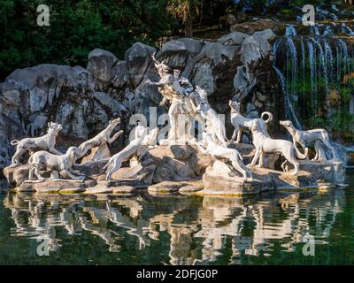 Détail de la fontaine Diana et Actaeon aux pieds de la Grande cascade, Palais Royal de Caserta, Italie Banque D'Images