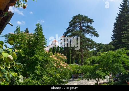 MONASTÈRE de KLISURA, BULGARIE - 10 AOÛT 2014 : monastère médiéval de Klisura dédié aux saints Cyril et Methodius, région du Montana, Bulgarie Banque D'Images