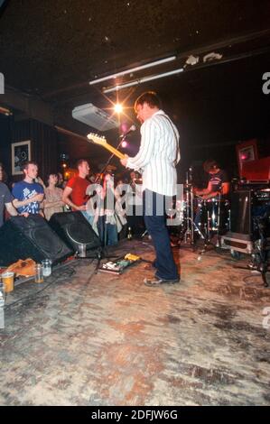 Black Keys au club de 100. Oxford Street, Londres, Angleterre, Royaume-Uni. Banque D'Images