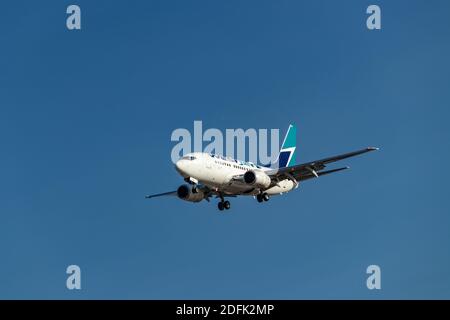 Toronto (Ontario), Canada - le 22 juin 2019. Dernier vol dans l'air avant le toucher de sol Banque D'Images