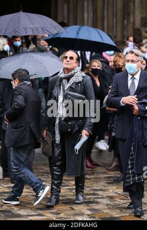 Francis Lalanne à la cérémonie funéraire de l'acteur et chanteuse française Juliette Gréco à l'église Saint-Germain-des-Prés à Paris, France, le 5 octobre 2020. La légendaire actrice et chanteuse française Juliette Gréco, dont la carrière a duré plus d'un demi-siècle, est décédée à l'âge de 93 ans. Elle était le visage et la voix de Paris d'après-guerre, un ami des géants intellectuels de la Banque gauche comme Jean-Paul Sartre, et l'amant du patron du studio d'Hollywood Darryl F Zanuck et de la légende du jazz Miles Davis. Photo de Nasser Berzane/ABACAPRESS.COM Banque D'Images