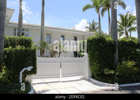 Le front de mer de Jeffrey Epstein Palm Beach, Floride, demeure sur El