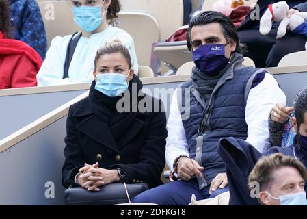 Laure Boulleau et son compagnon assistent à la finale des femmes célibataires le 14 e jour de l'Open de tennis français au stade Roland Garros le 10 octobre 2020 à Paris, France. Photo de Laurent Zabulon/ABACAPRESS.COM Banque D'Images