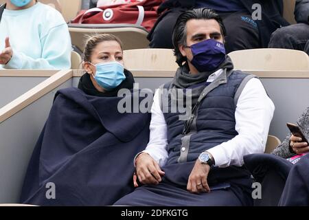 Laure Boulleau et son compagnon assistent à la finale des femmes célibataires le 14 e jour de l'Open de tennis français au stade Roland Garros le 10 octobre 2020 à Paris, France. Photo de Laurent Zabulon/ABACAPRESS.COM Banque D'Images