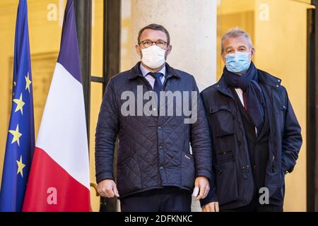 Le secrétaire général adjoint du CPN, Pierrick Agostini, avec David le bar, arrive pour une rencontre avec le président français et les représentants syndicaux de la police française, à l'Elysée à Paris le 15 octobre 2020. Photo par Eliot Blondt/Abacapress.Com Banque D'Images