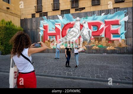 Les Libanais manifestent à l'occasion du premier anniversaire de la « Révolution du 17 octobre » à Beyrouth, au Liban, le 17 octobre 2020. Photo par Ammar Abd Rabbo/ABACAPRESS.COM Banque D'Images